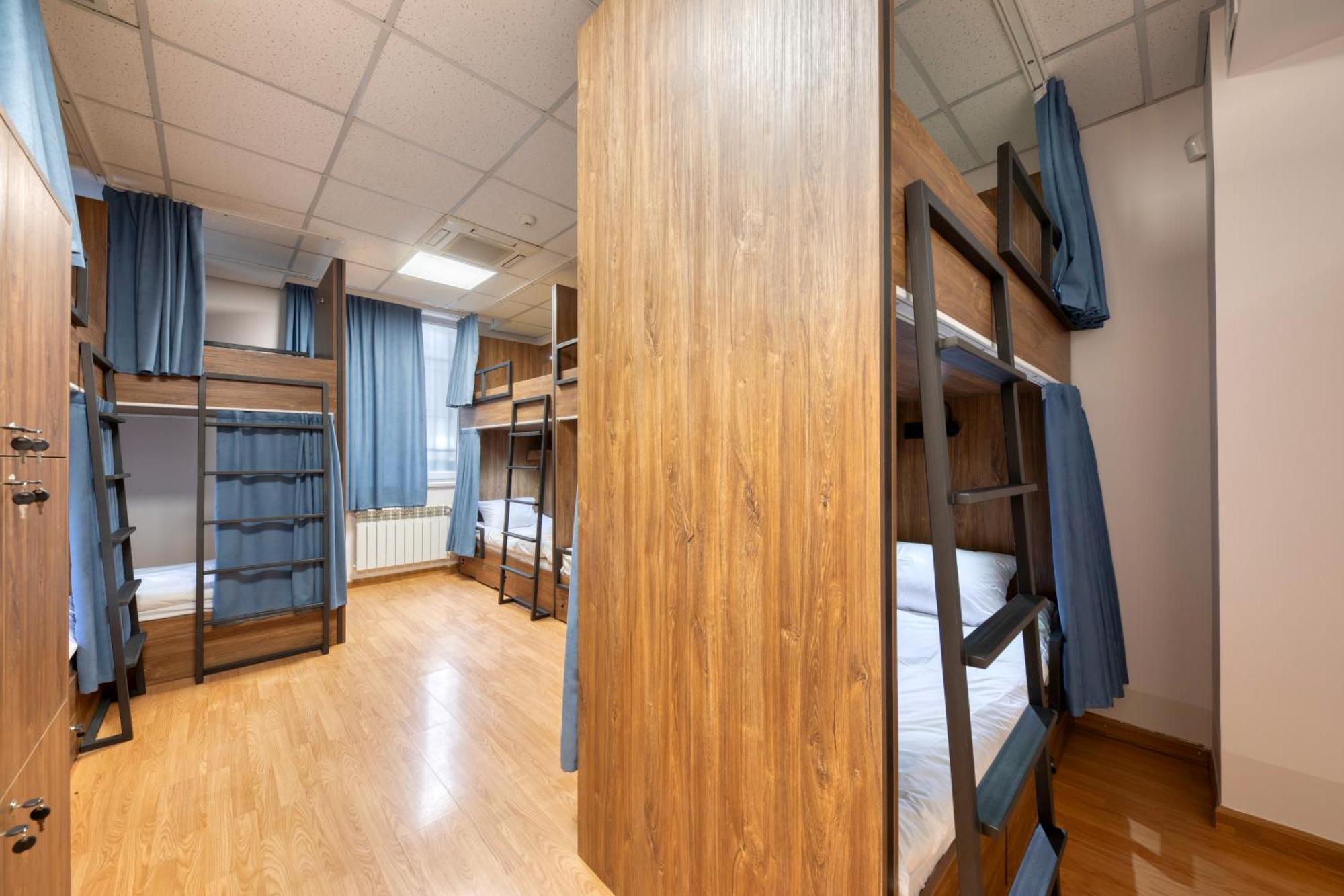 Tropica Inn Hostel Jerevan Buitenkant foto
